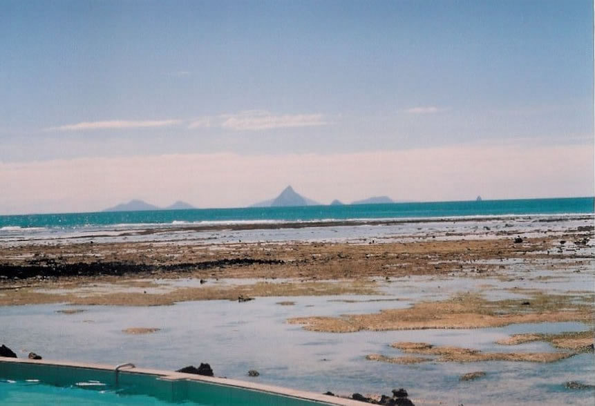 Vue des îles Malekula, Epi et Emae (photo Marie Lory)