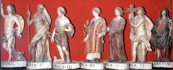 Statuettes of the week's day